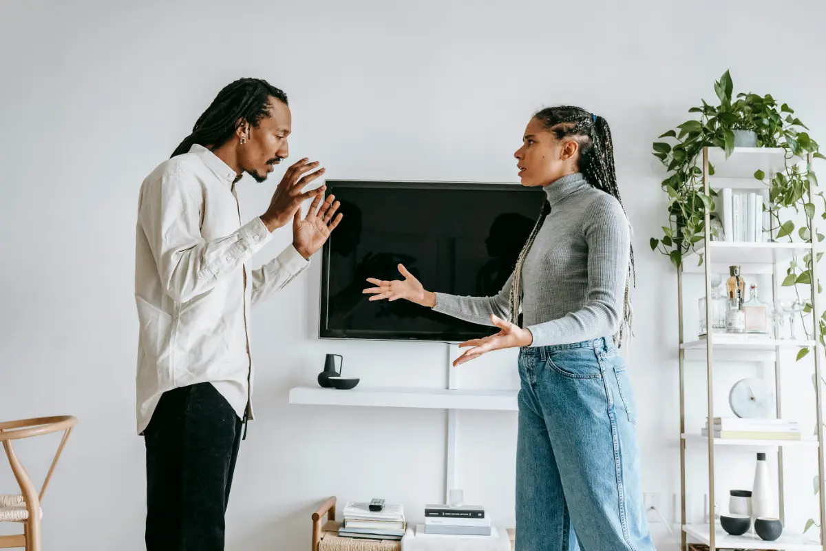 Réfléchir à voix haute vs. Réfléchir avant de parler : Rapprocher les styles