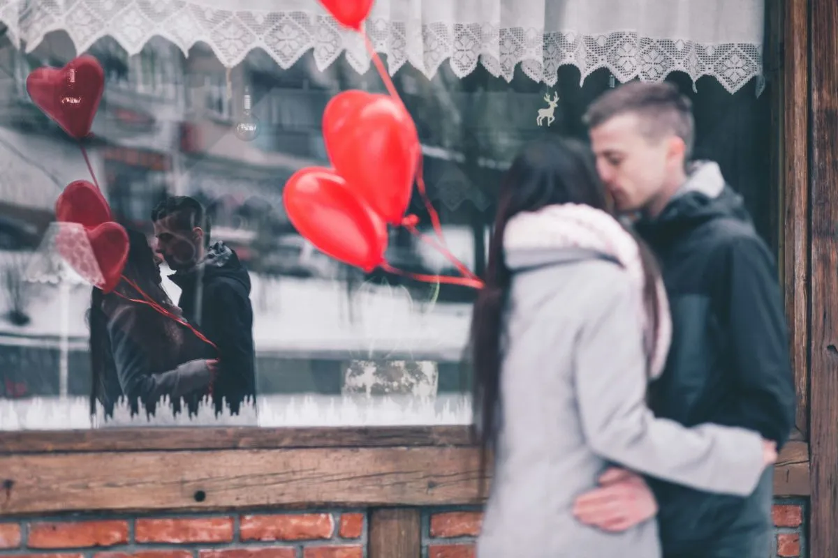 Sprachen der Liebe erklärt: Nutze sie, um täglich in Verbindung zu bleiben