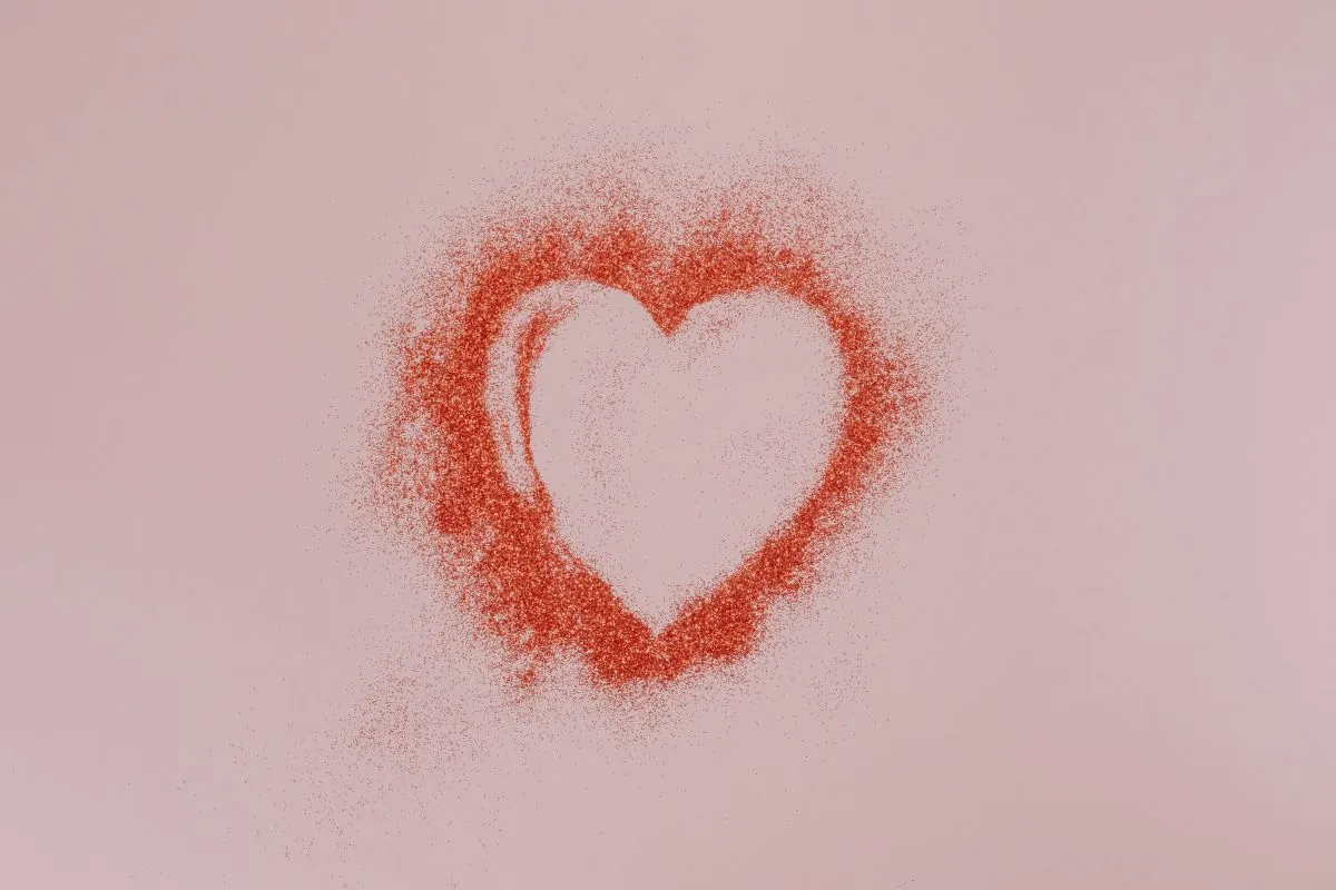 Quand utiliser des exemples concrets ou des métaphores en amour